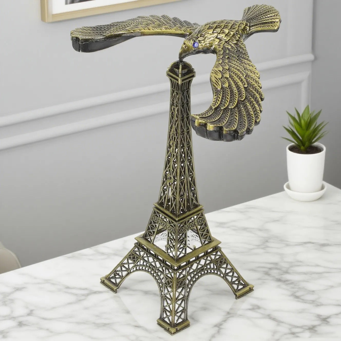 Metal Eiffel Tower Balance Eagle
