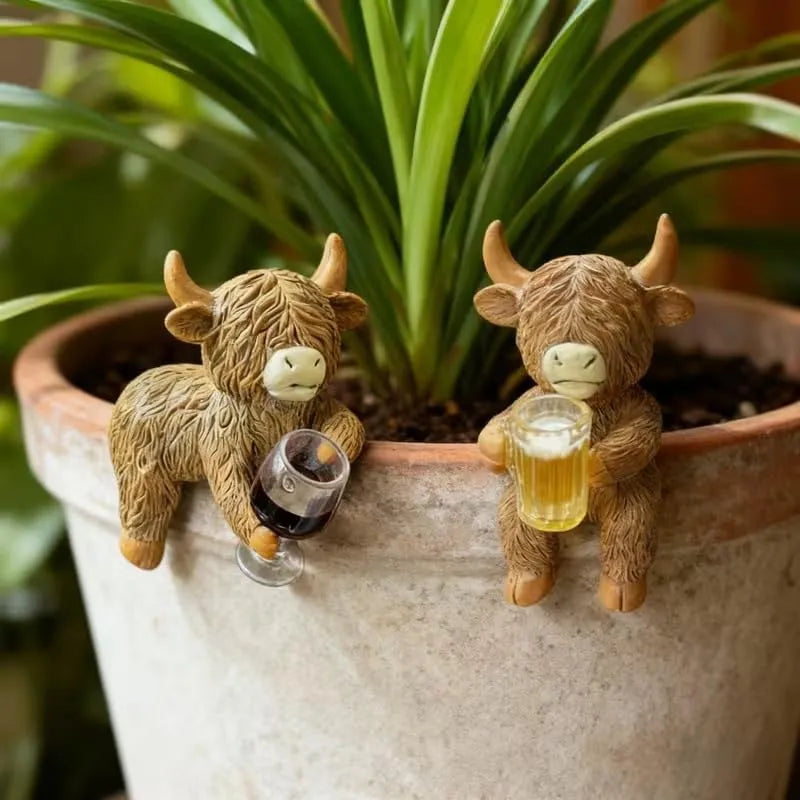 Highland Cow Beer Garden Pot Buddy