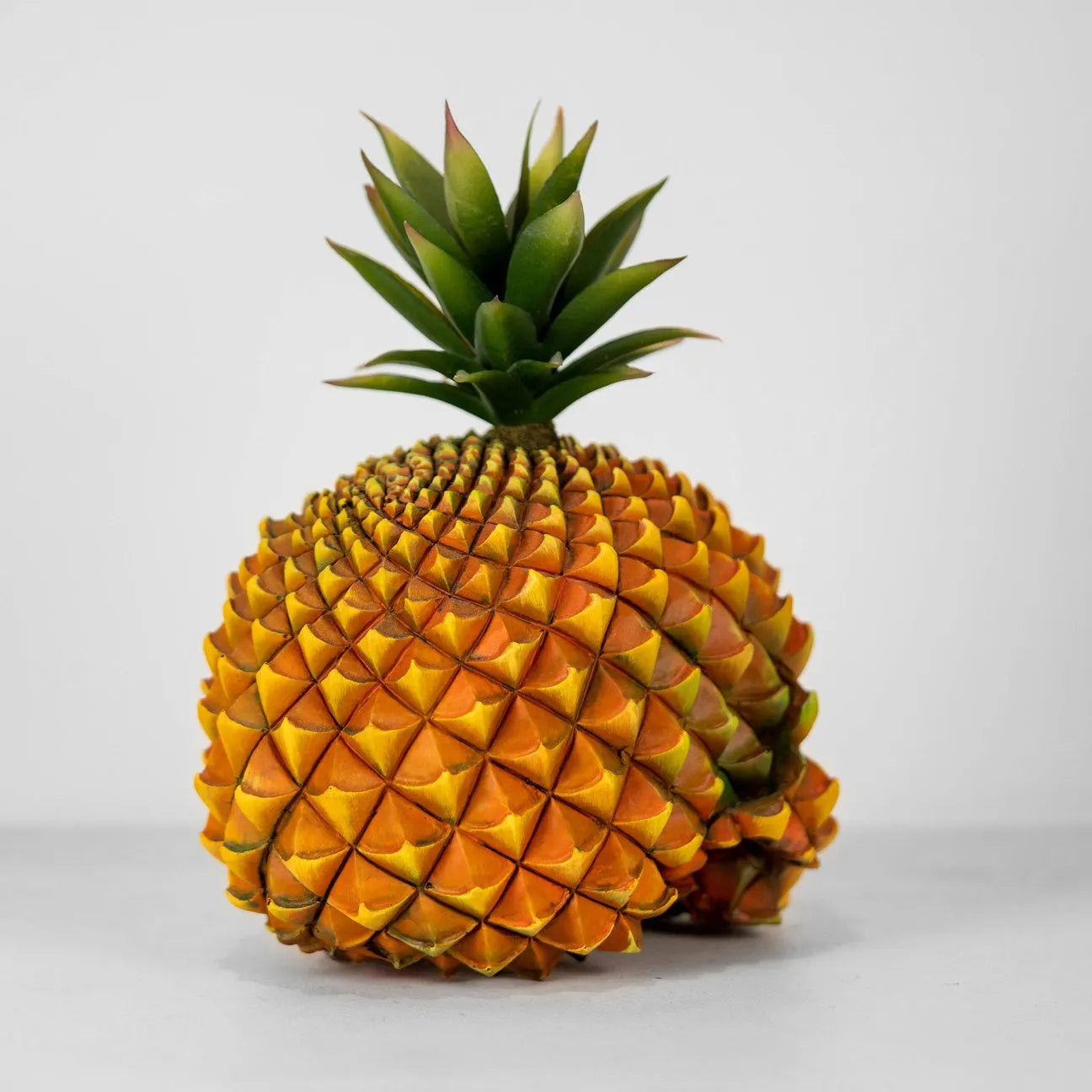 Handmade Skull-Pineapple Commemorative Decor