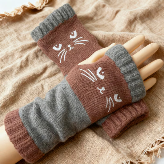 Women’s Knitted Fingerless Gloves with Cute Cat – Cozy, Stylish & Practical Winter Hand Warmers